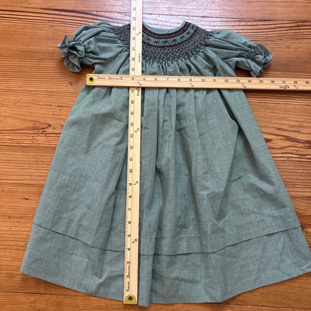 Another One of Heather's Smocked‎ Bishop Dress Kids Green Gingham SIZE 23in L - Picture 8 of 8
